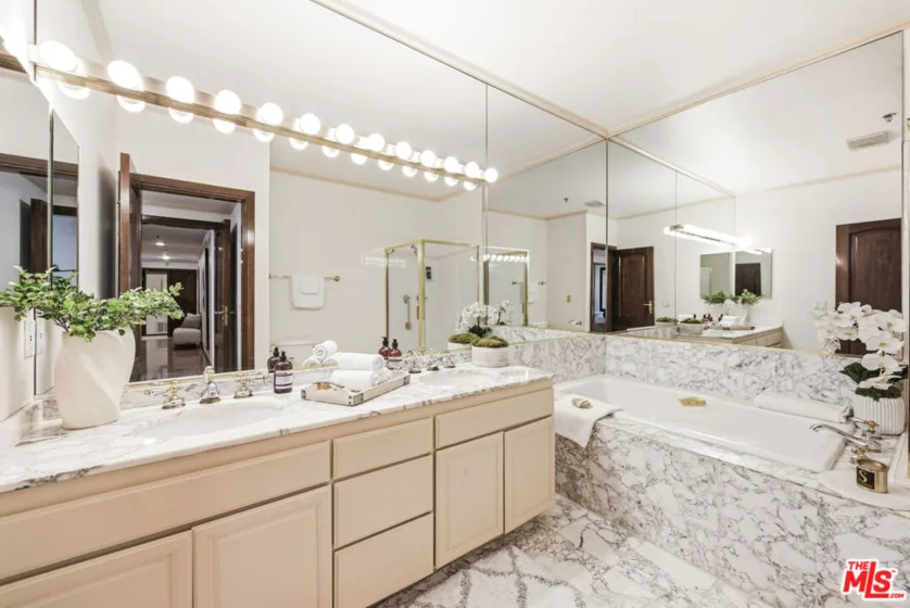 9249 Burton Way #305 photo 24