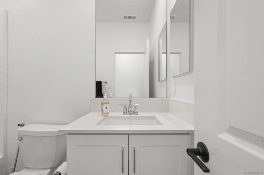 845 Hana Avenue #2 photo 20