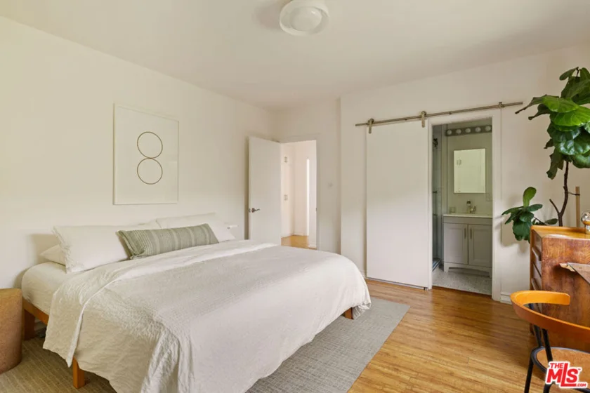 1600 N Hobart Boulevard #15 photo 6