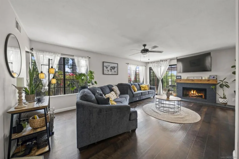 1534 Apache Drive #A photo 1