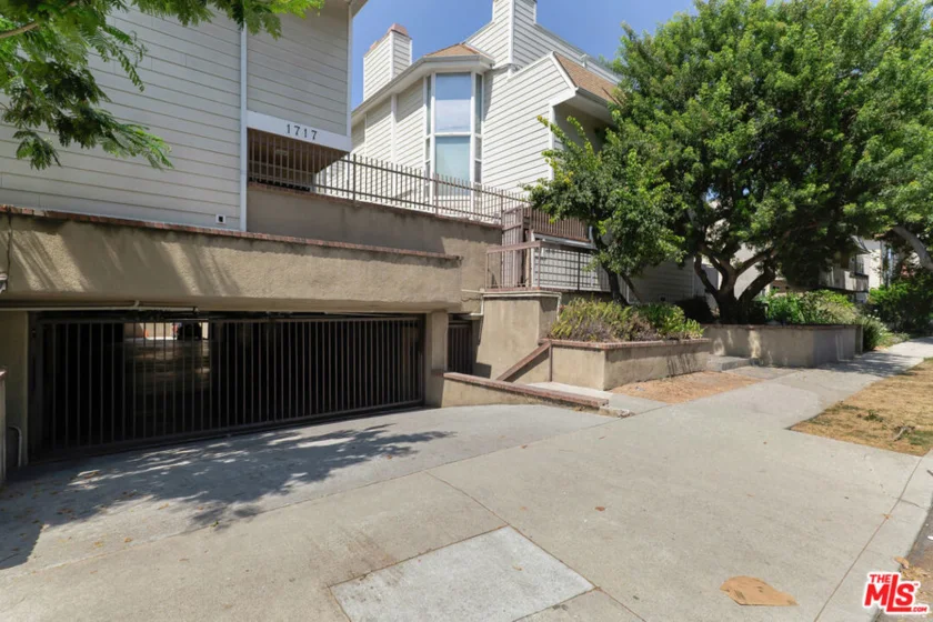 1717 Stoner Avenue #105 photo 40