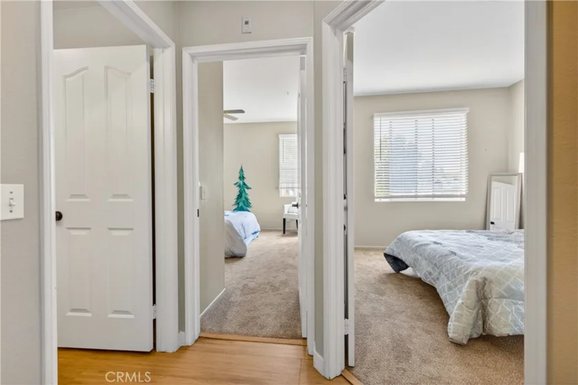 2329 Sunningdale photo 15