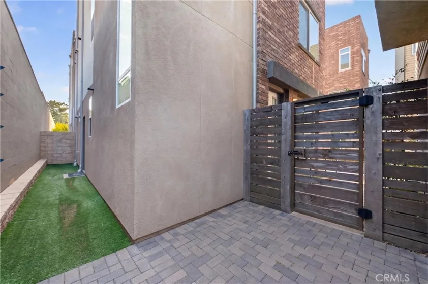 821 Brickyard photo 61