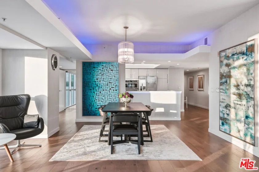 13700 Marina Pointe Drive #305 photo 9