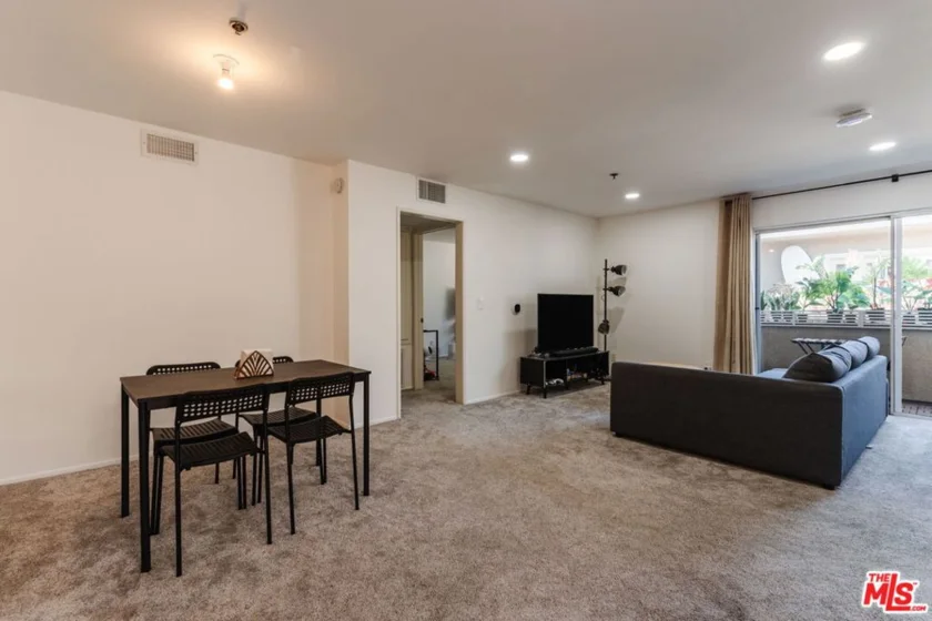 1731 Barry Avenue #214 photo 28