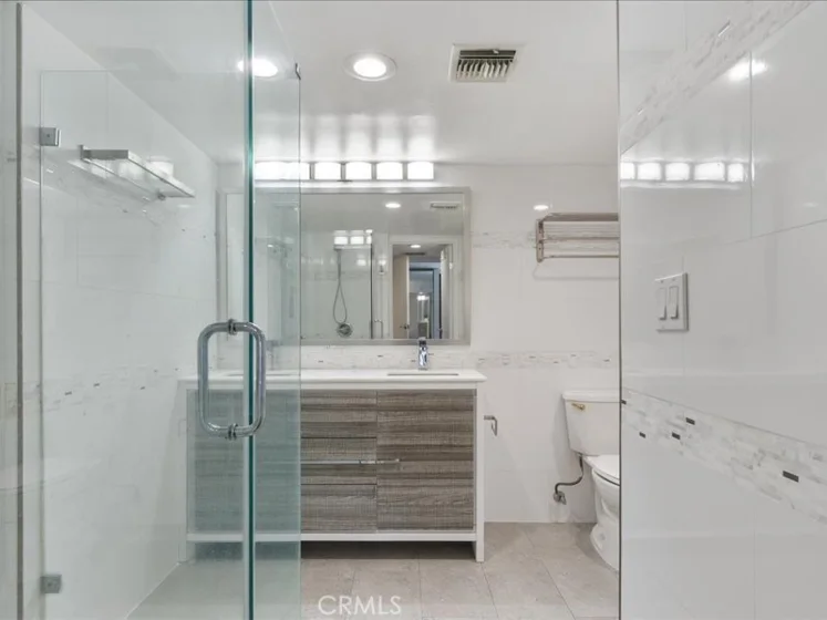 10660 Wilshire Boulevard #302 photo 31