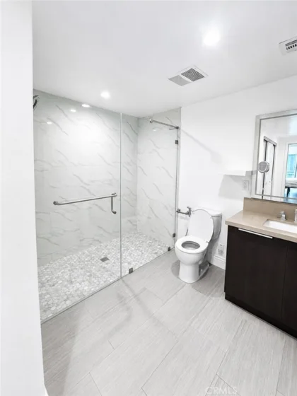 2939 Leeward Avenue #420 photo 13