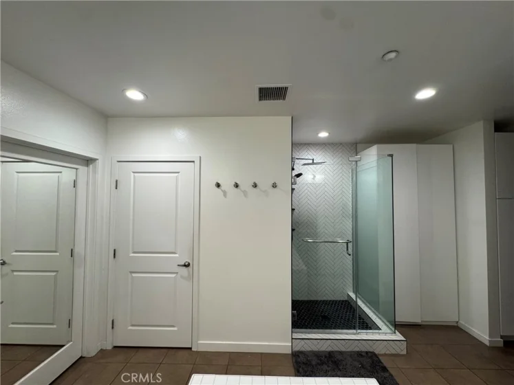 21 Gramercy #218 photo 27