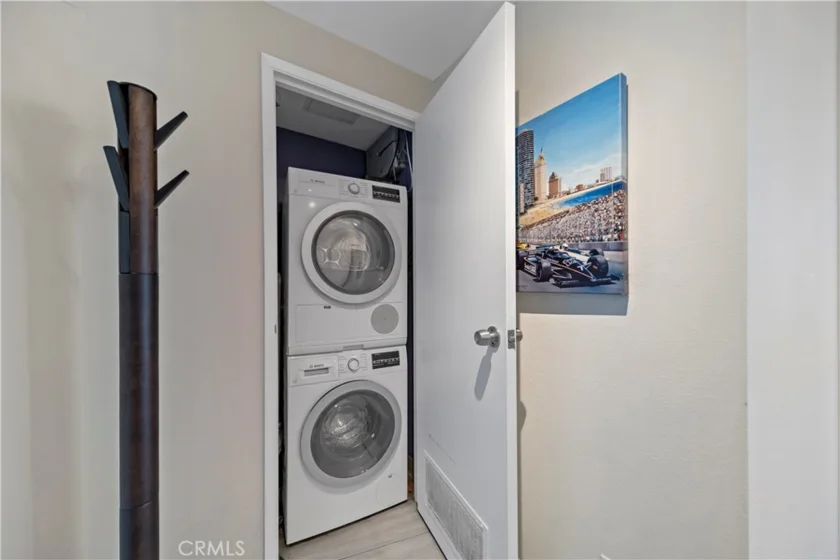 700 E Ocean Boulevard #3003 photo 9