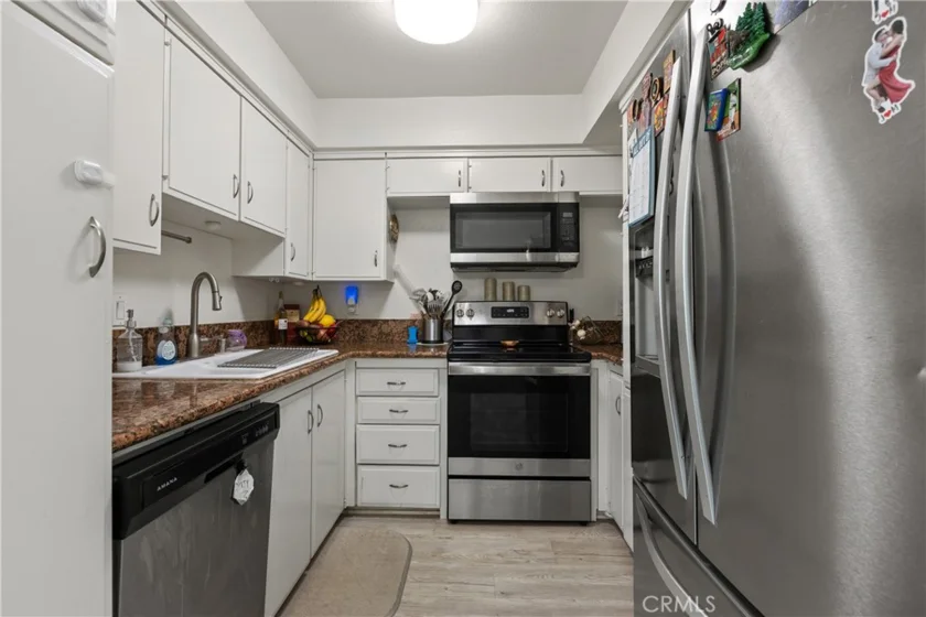 1227 Cameo Lane photo 19