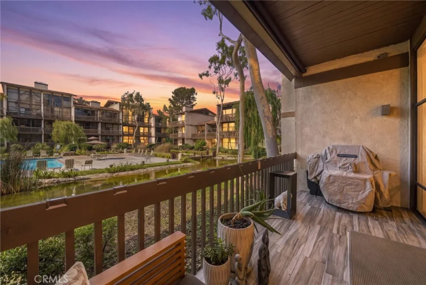 7139 S Marina Pacifica Drive #Key 8 photo 3