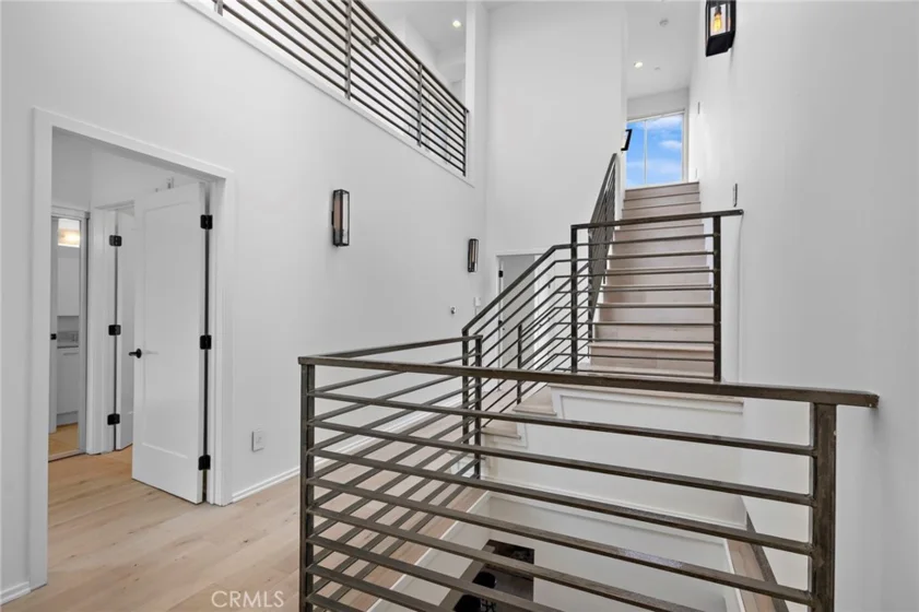 4151 Redwood Avenue #106 photo 8