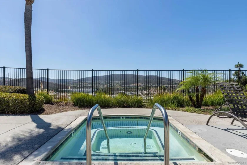 2099 Silverado Street photo 43