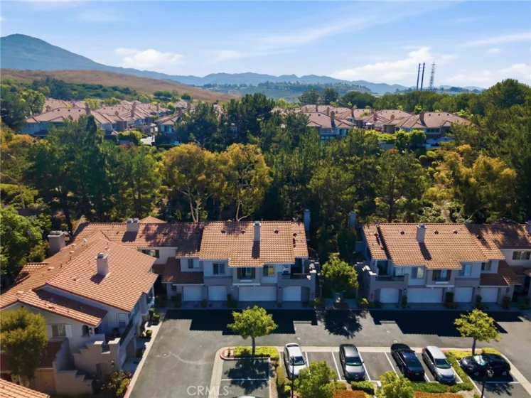 157 California Court photo 57