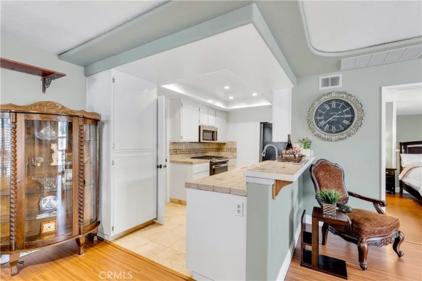 25231 Tanoak photo 9