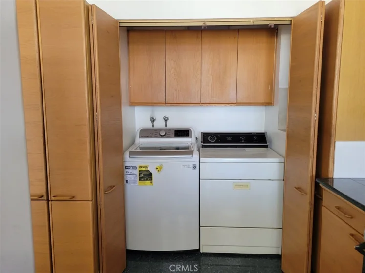 1310 E Ocean #905 photo 22