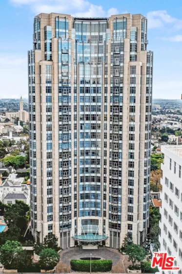 10776 Wilshire Boulevard #1802 photo 1