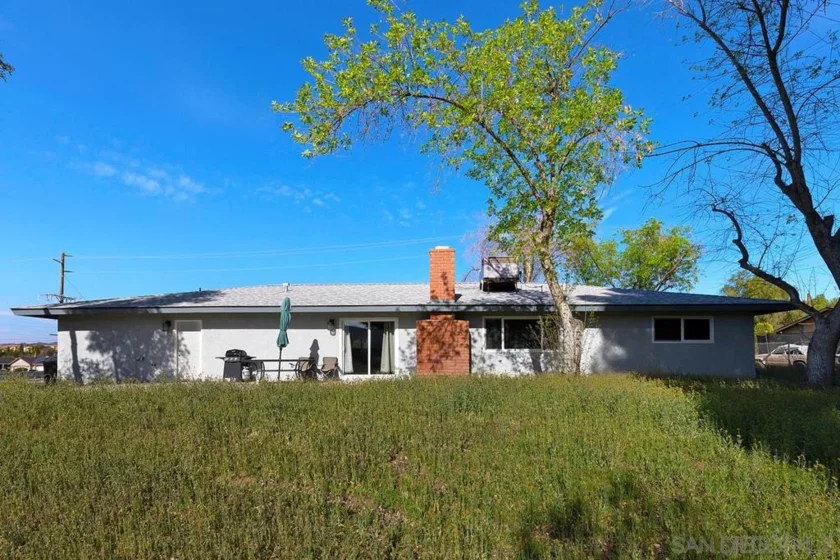 24567 Adams Avenue photo 33