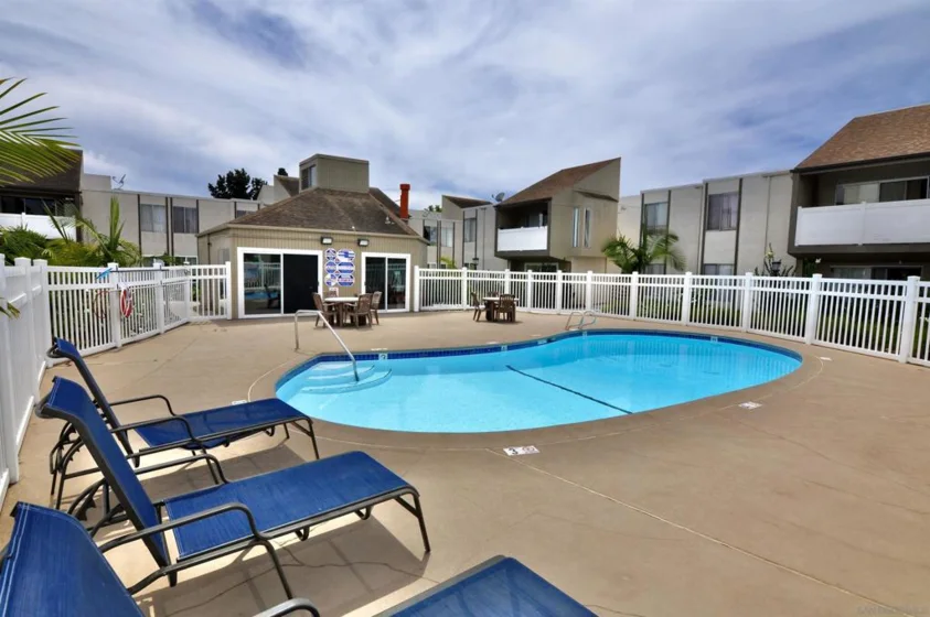 8026 Linda Vista Road #1N photo 30