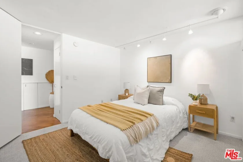 6 Voyage Street #204 photo 19