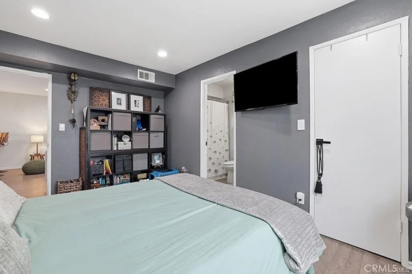 18530 Hatteras Street #337 photo 19