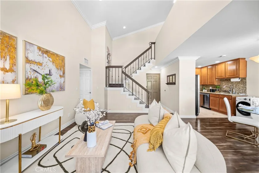 4211 Arch #203 photo 7