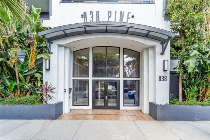 838 Pine Avenue #303 photo 1