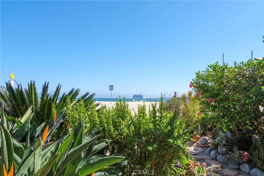 1200 E Ocean #12 photo 24