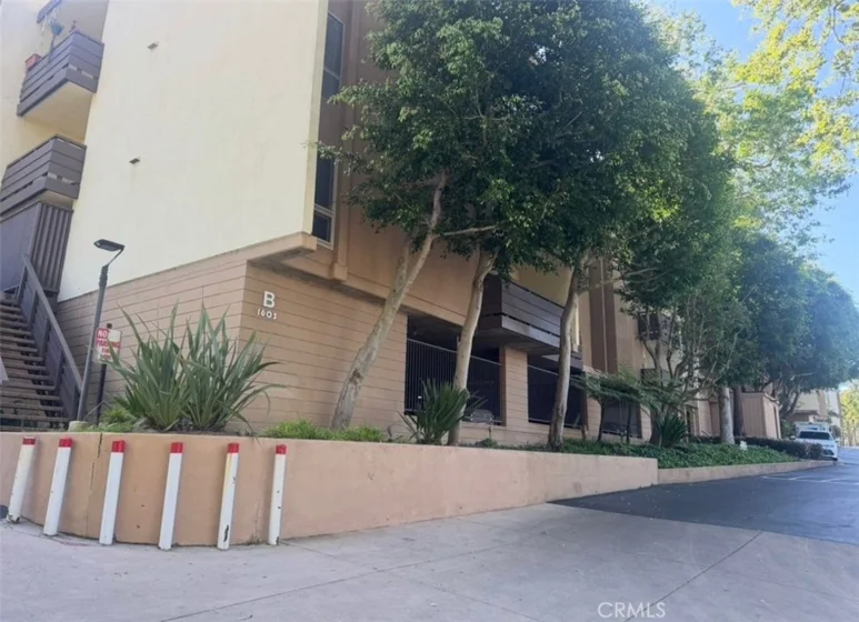 1605 S Hotel Circle #B 107 photo 16