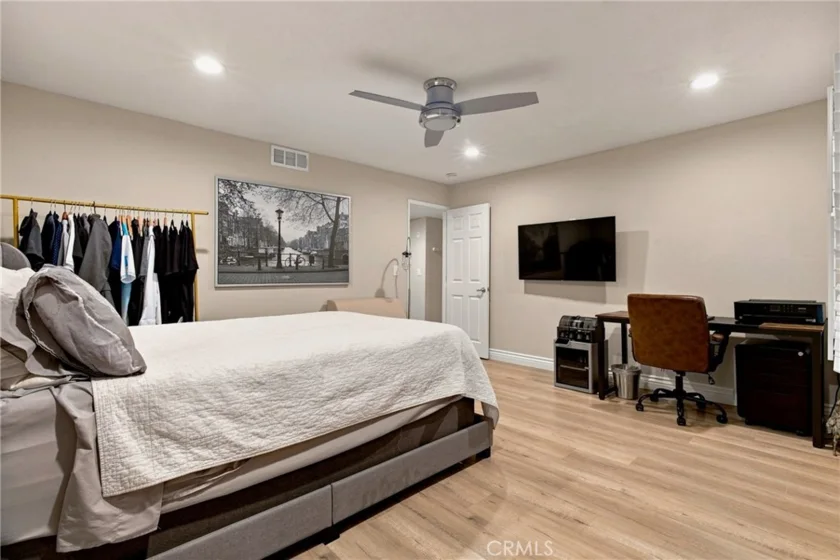 18324 Clark #110 photo 18