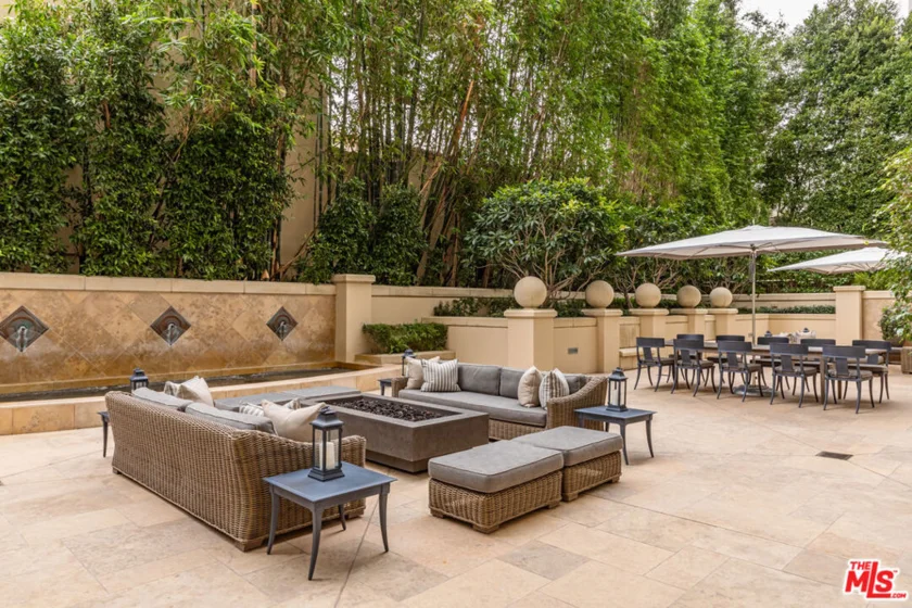 10727 Wilshire Boulevard #1805 photo 9