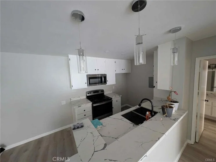 5460 White Oak Avenue #c302 photo 2