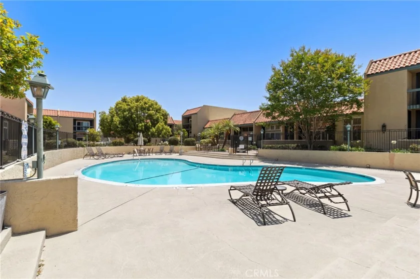 1028 Palo Verde Avenue photo 34