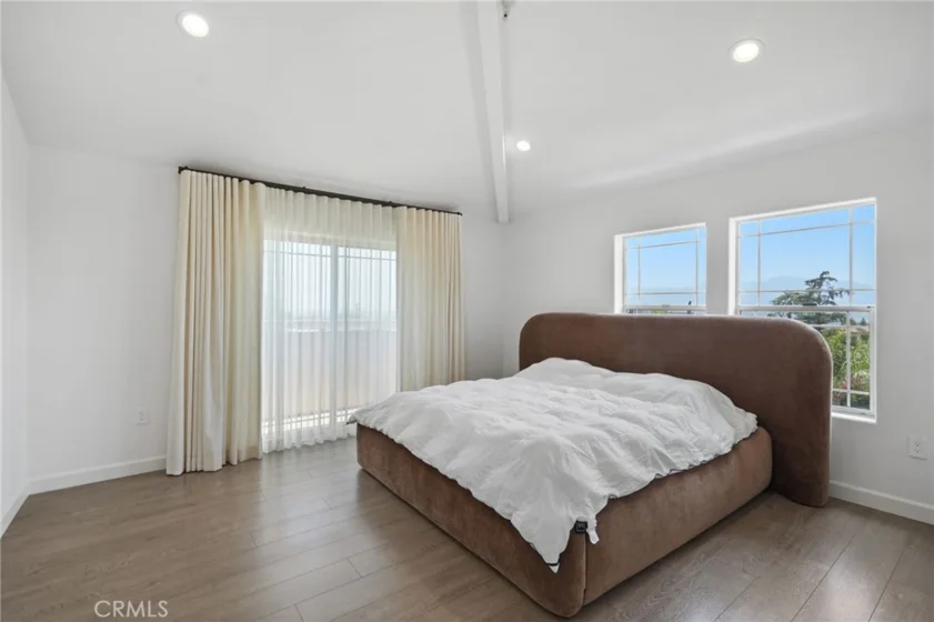 555 E Santa Anita #301 photo 17