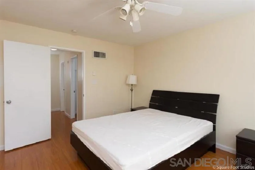 7405 Charmant Drive #1911 photo 22