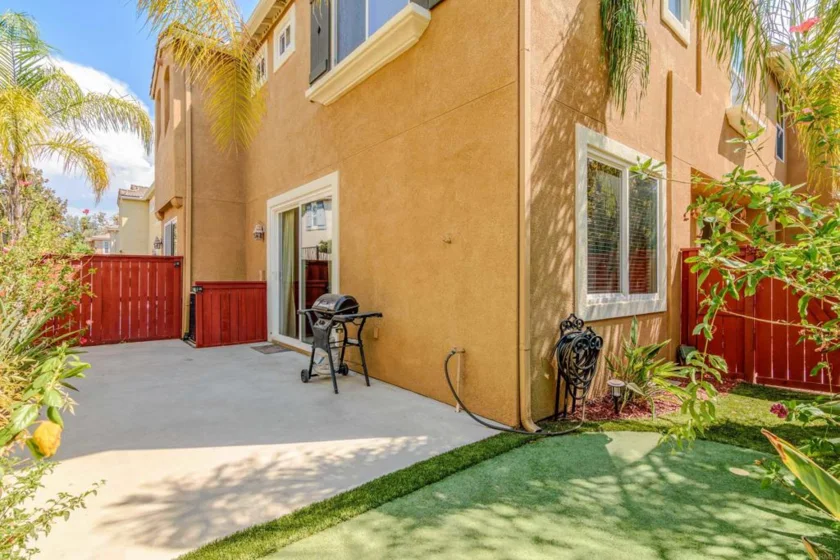 27494 Hazelhurst Street #2 photo 27