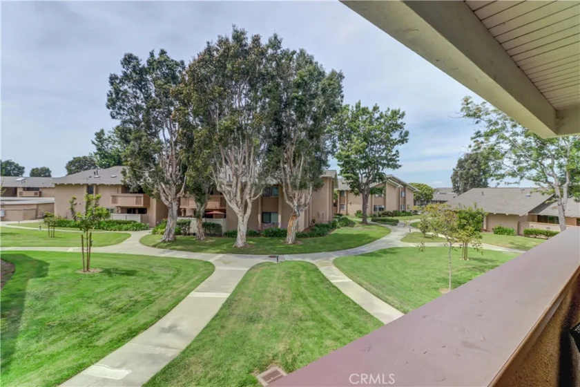 8877 Lauderdale Court #210-G photo 7