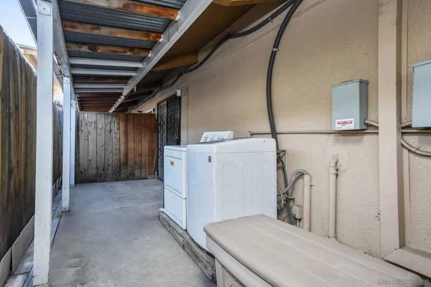 513 Shady Lane #B photo 37