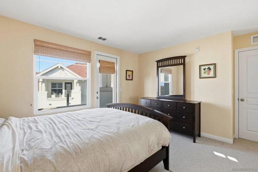 845 Harbor Cliff Way #305 photo 26