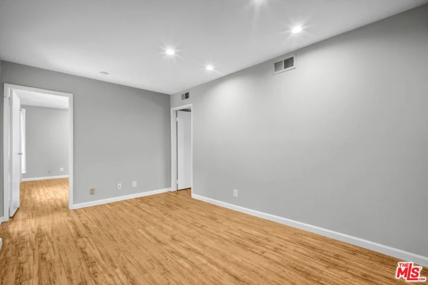 1766 Griffith Park Boulevard #1 photo 4