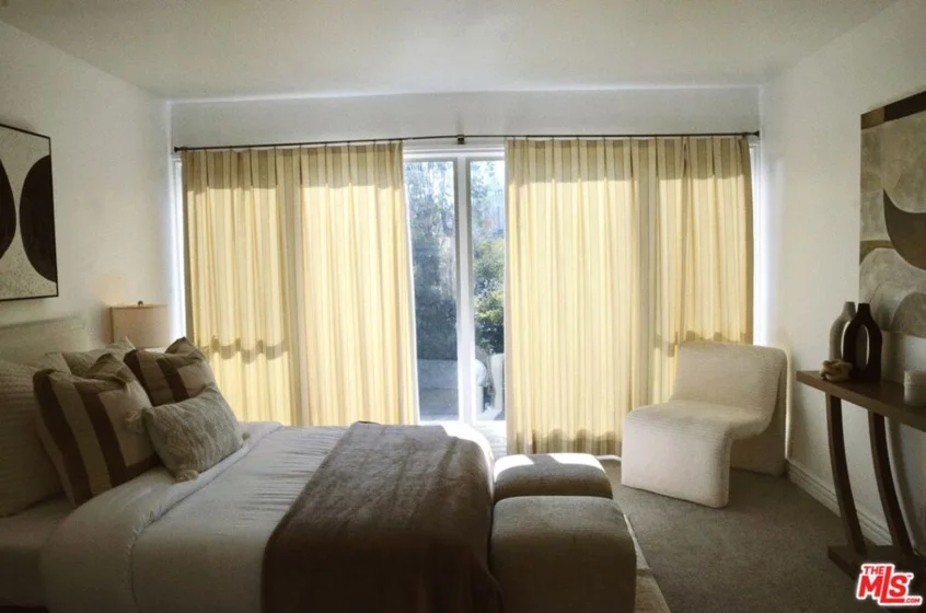 1328 Havenhurst Drive #202 photo 22