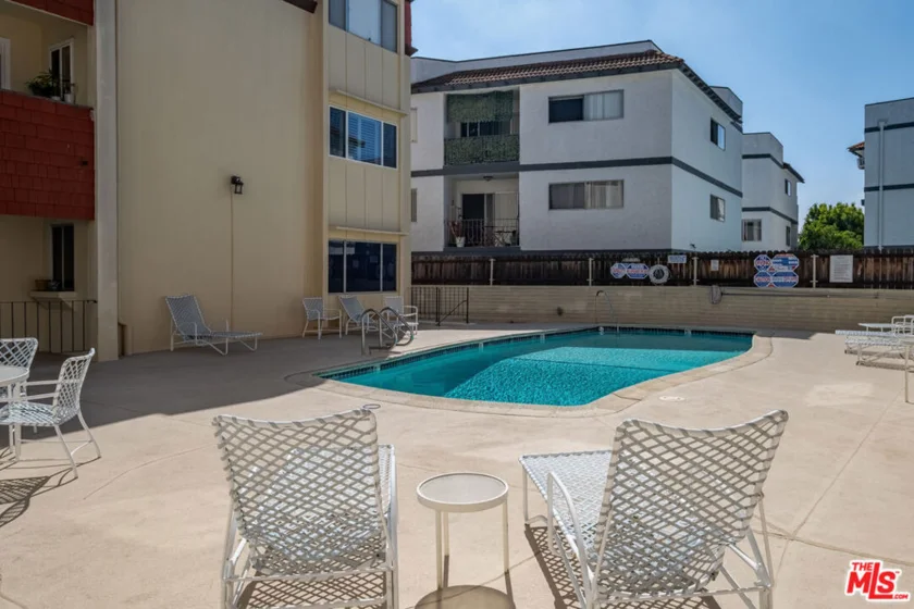 5674 Windsor Way #210 photo 27