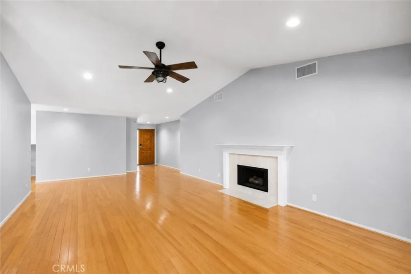 38335 Oaktree photo 9
