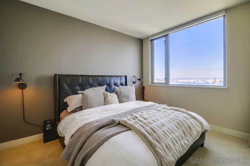 700 W E Street #1602 photo 7