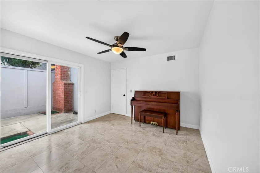 6638 Bridle Circle photo 13
