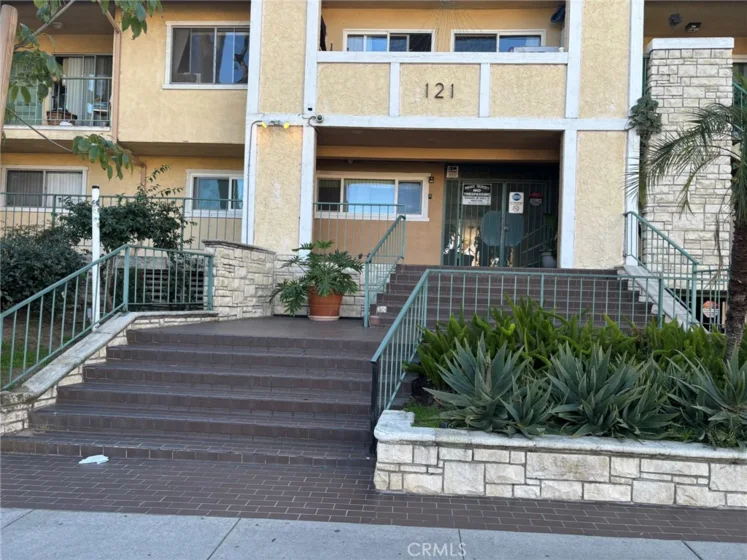 121 Sinclair Avenue #103 photo 1