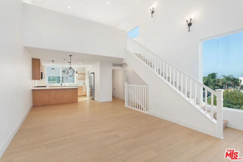 11212 W Victory Boulevard #7 photo 22