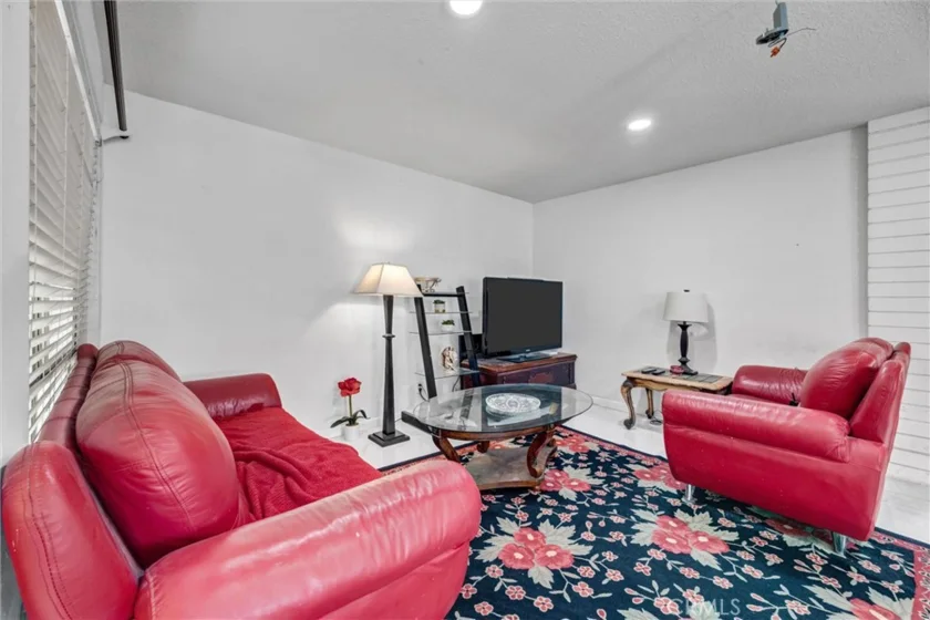 919 Glencliff photo 22
