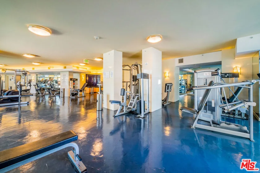 13700 Marina Pointe Drive #1018 photo 26
