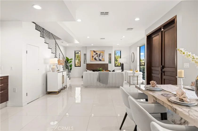 4485 Hazeltine Avenue #1 photo 21